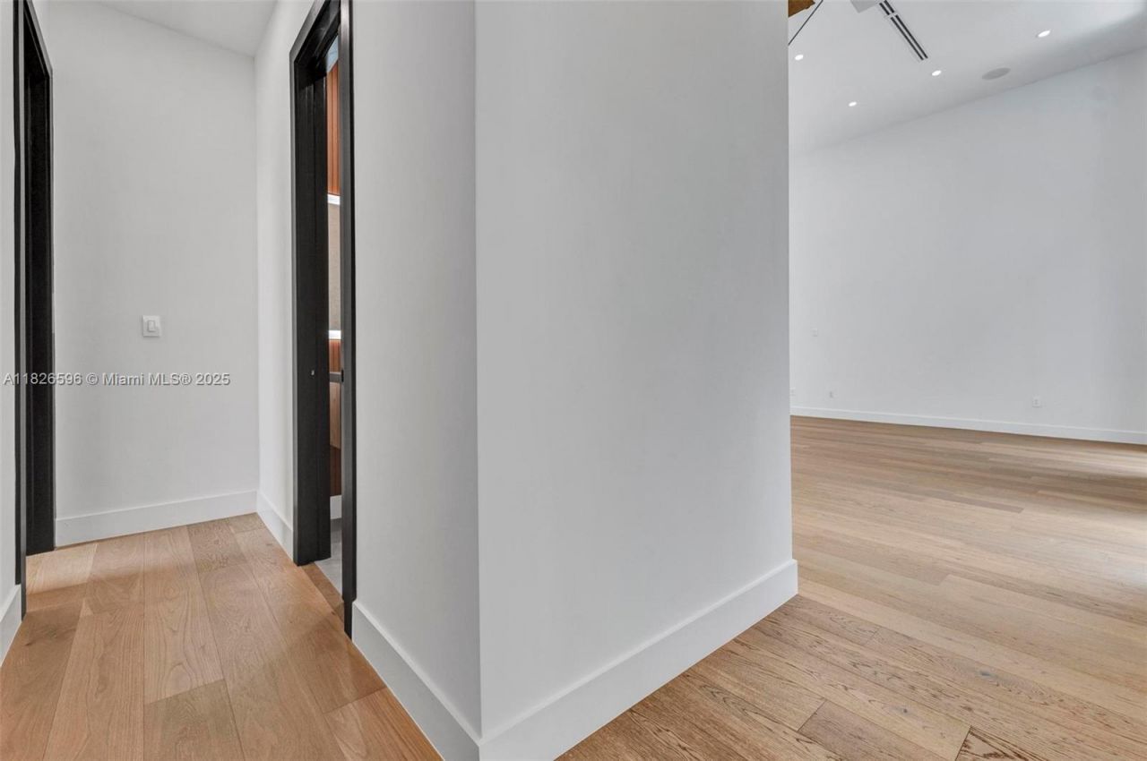 630 NE 82nd Ter, Miami, FL 33138 Photo