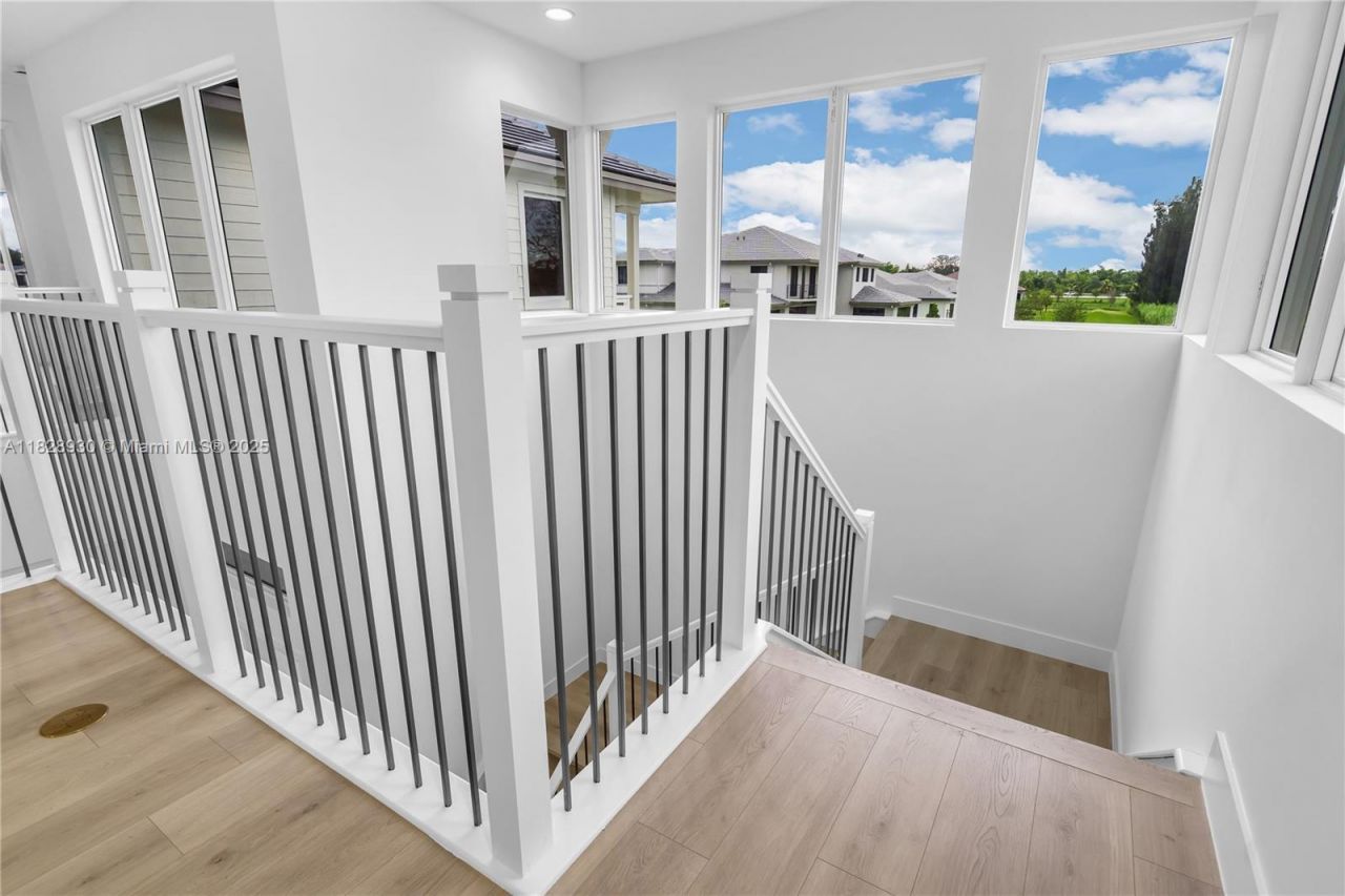 2210 SW 122nd Ter, Davie, FL 33325 Photo