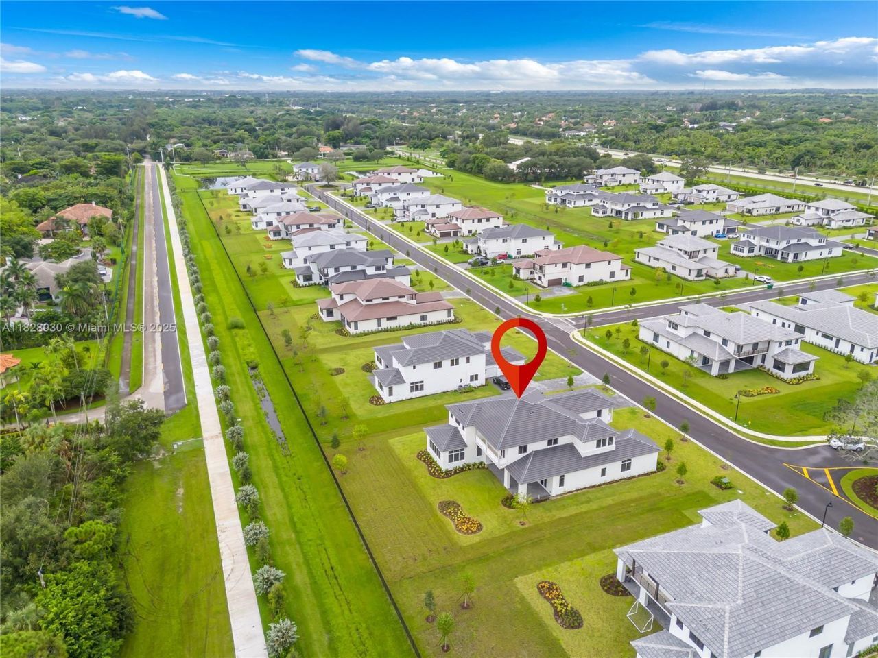 2210 SW 122nd Ter, Davie, FL 33325 Photo