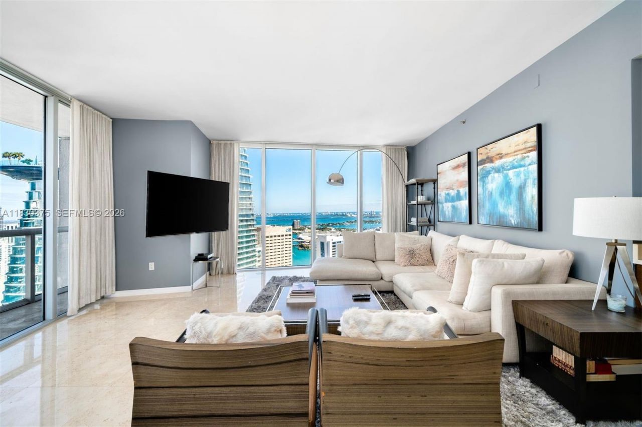465 Brickell Ave, Unit 5302, Miami, FL 33131 Photo