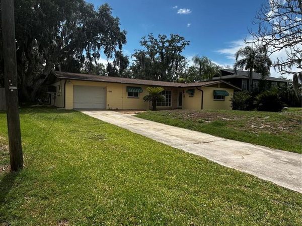 2380 N WATERSEDGE DRIVE, CRYSTAL RIVER, FL 34429