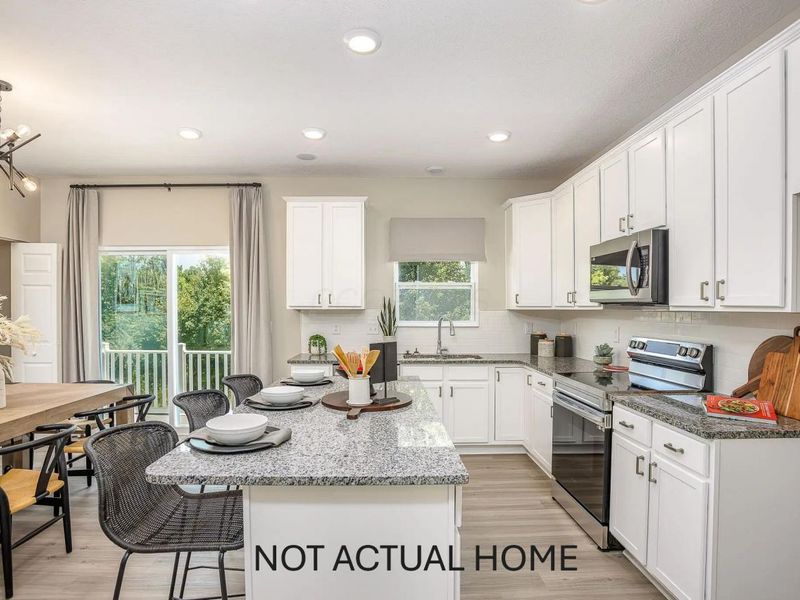 5960 Abernathy Lane, Columbus, OH 43232 Photo 3