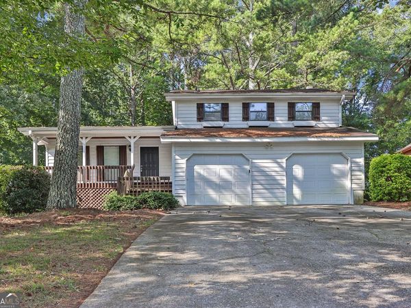 2857 Mountbery Drive, Snellville, GA 30039