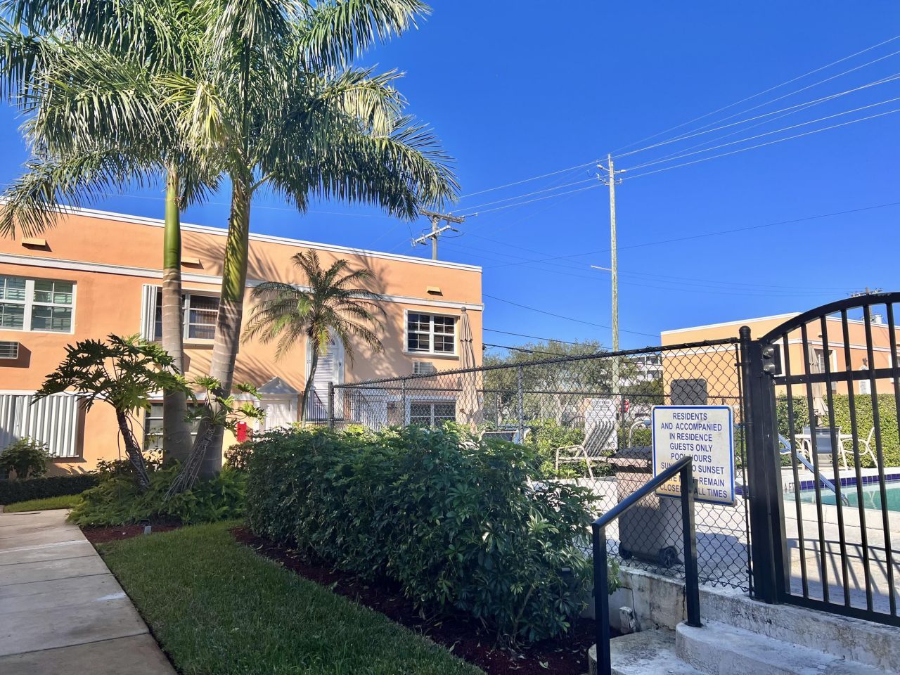 101 S Golfview Road, Unit 1, Lake Worth Beach, FL 33460 Photo