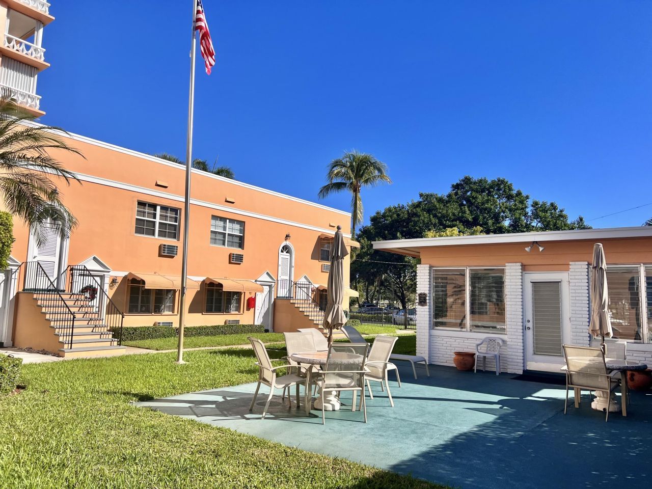 101 S Golfview Road, Unit 1, Lake Worth Beach, FL 33460 Photo