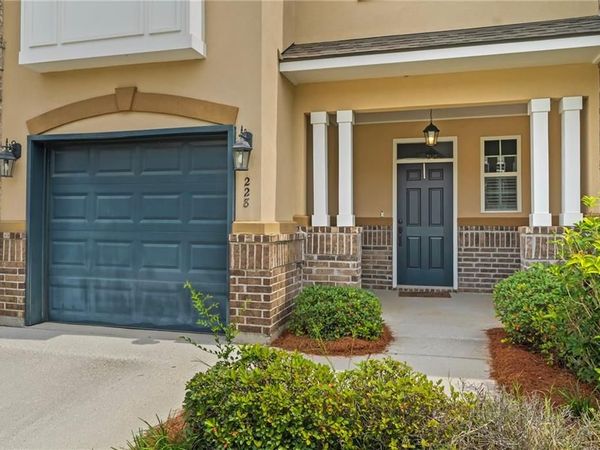 228 SNOWY EGRET Court, Madisonville, LA 70447