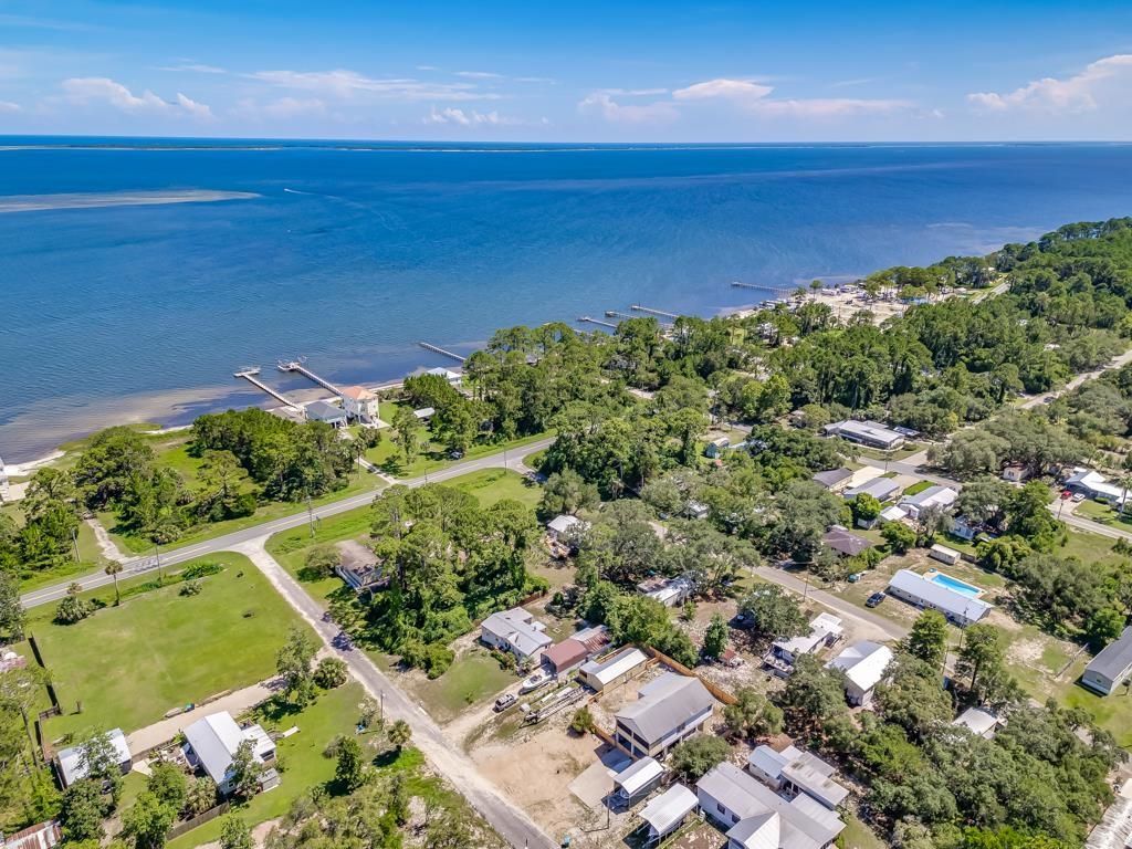 111 California Street, Carrabelle, FL 32322 Photo