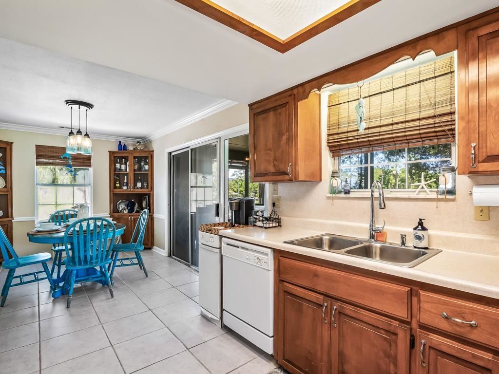 111 California Street, Carrabelle, FL 32322 Photo