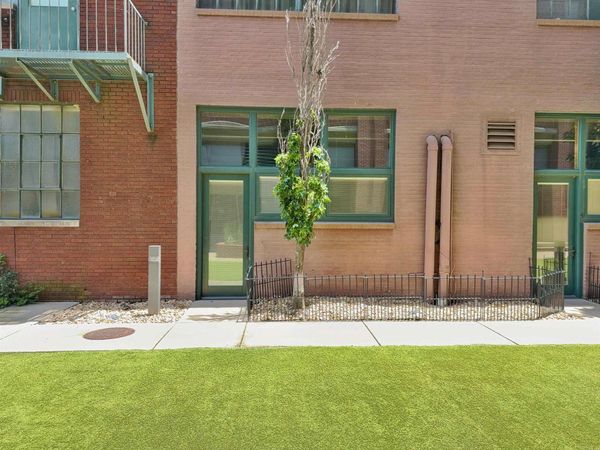 423 E 3Rd St Courtyard 5, Little Rock, AR 72201