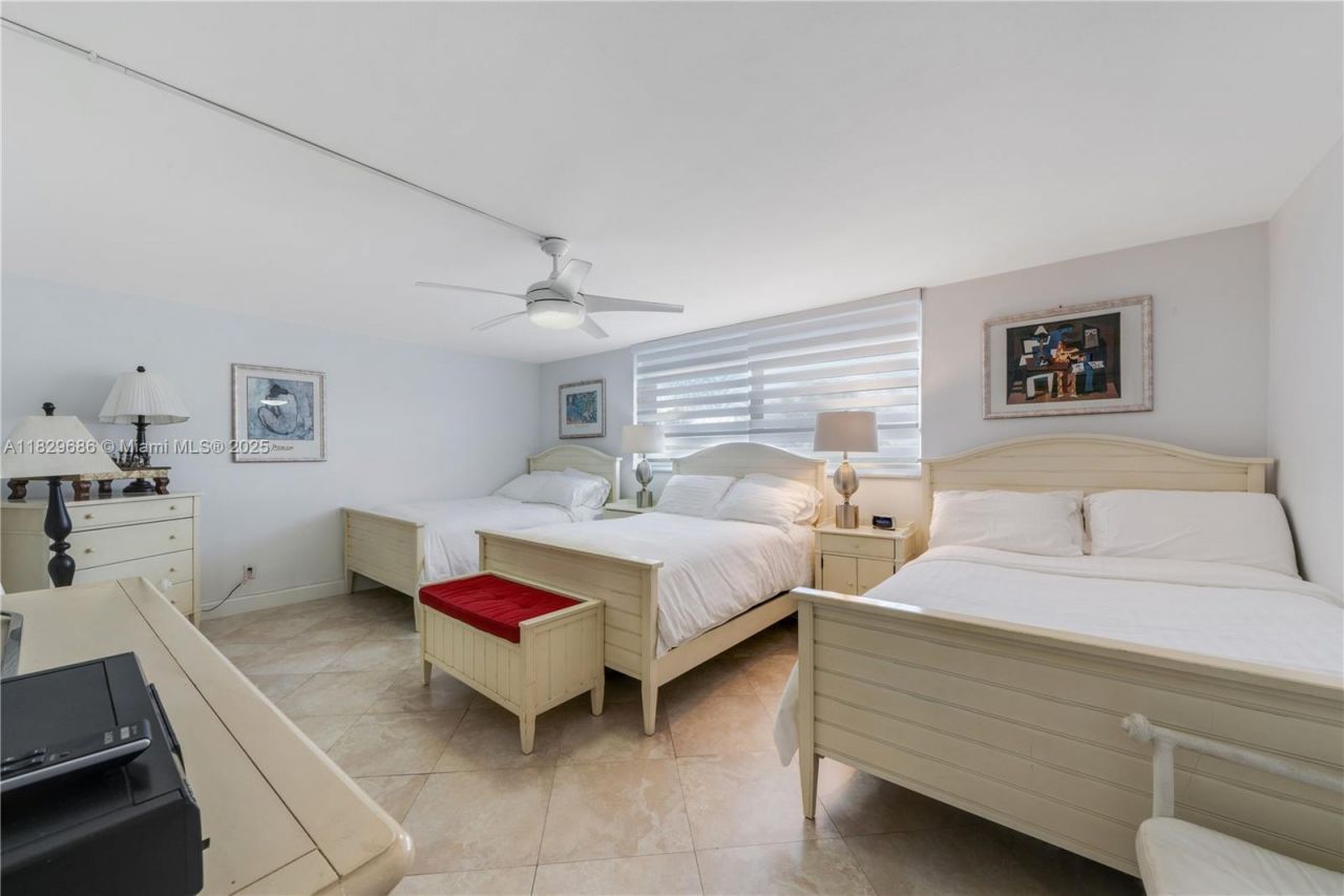 609 Ocean Dr, Unit 5H, Key Biscayne, FL 33149 Photo