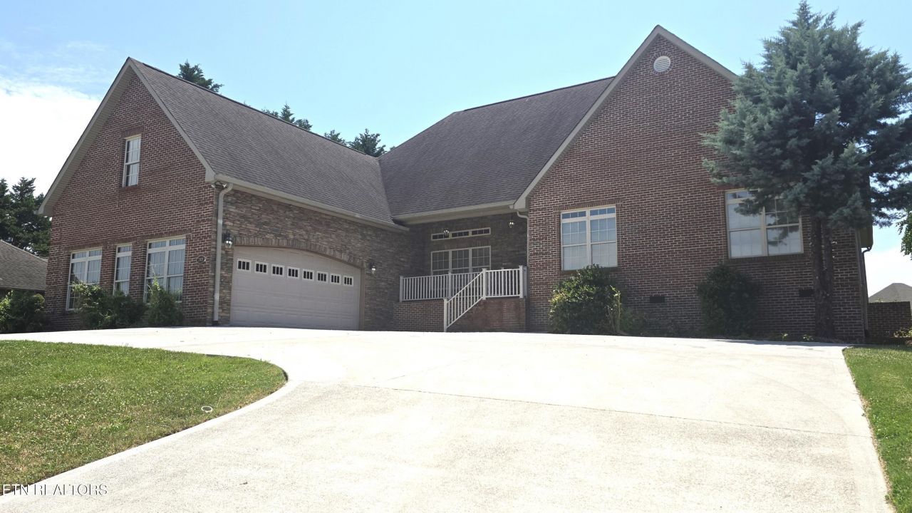2929 Innisbrook Drive, Maryville, TN 37801 Main Photo
