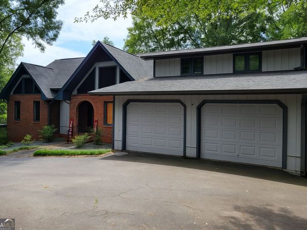 45 Surrey Chase Drive, Social Circle, GA 30025