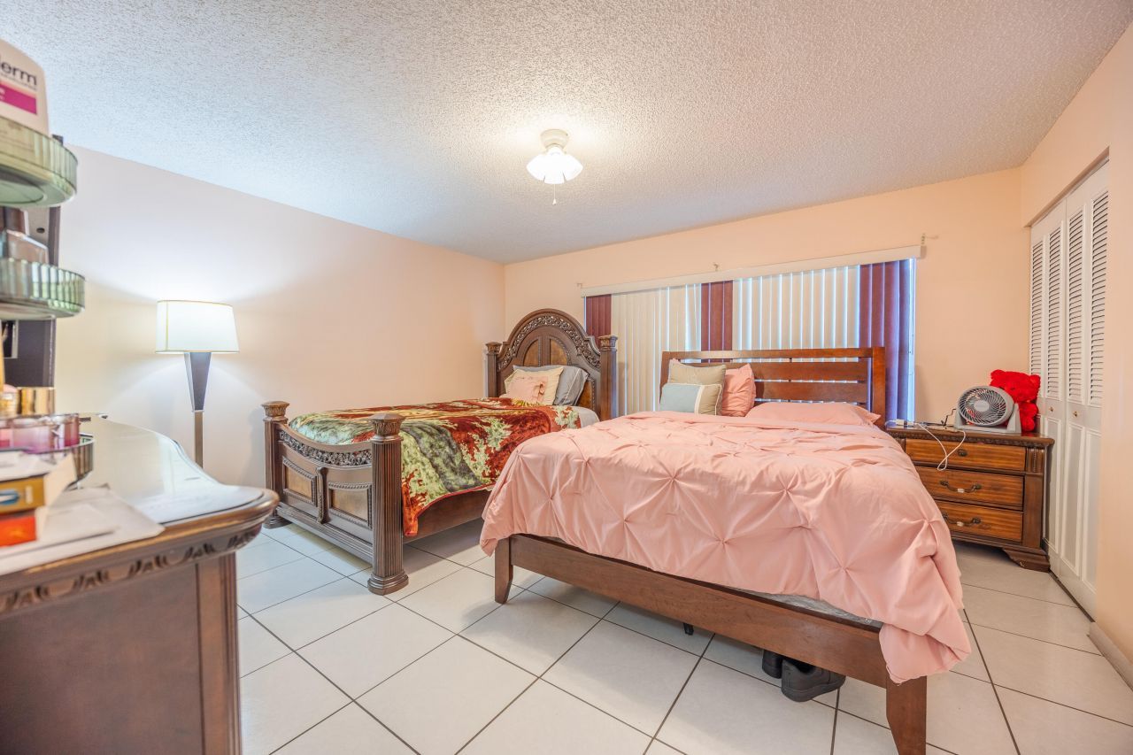 5117 W Society Place W, Unit C, West Palm Beach, FL 33415 Photo