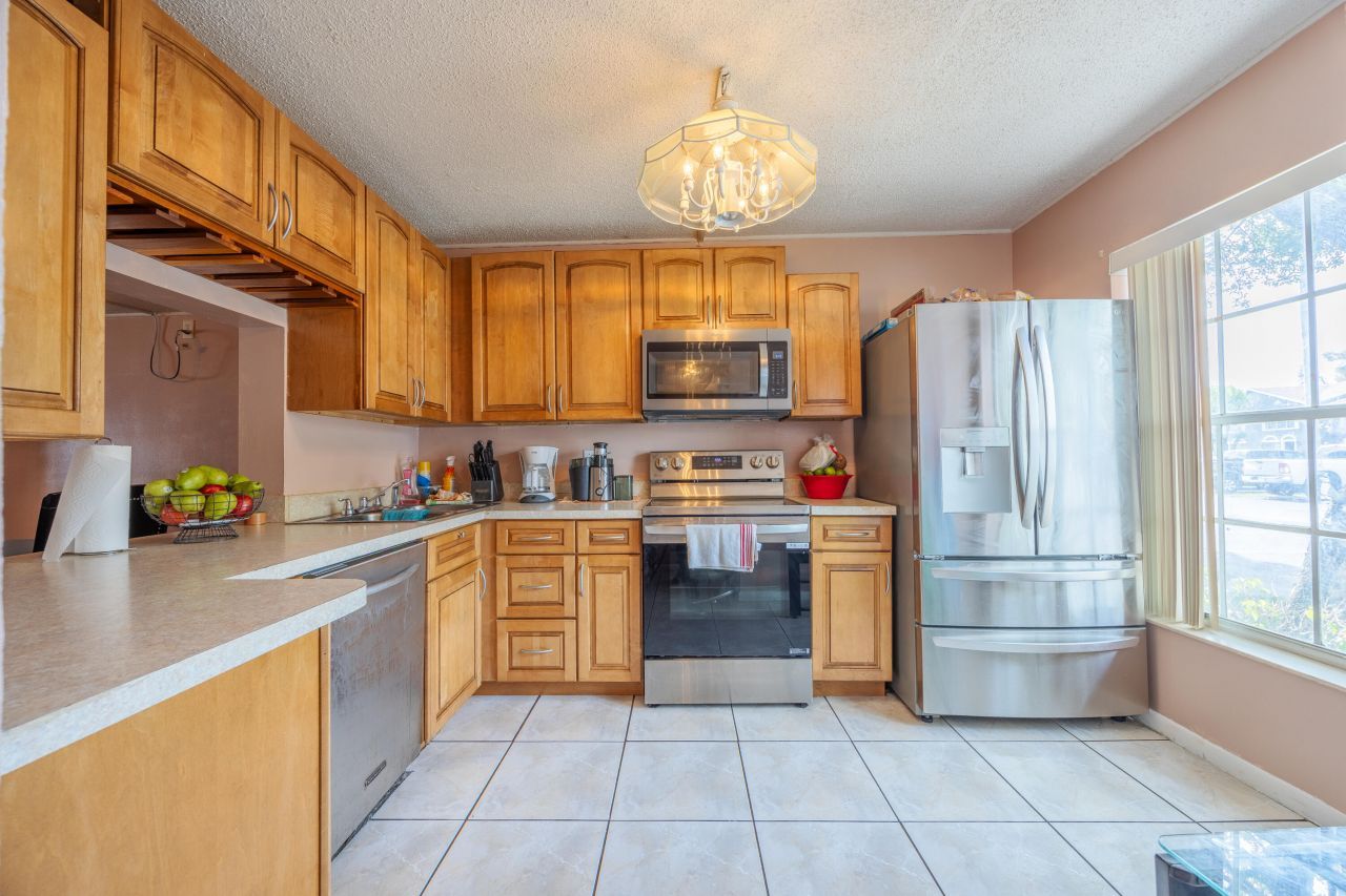 5117 W Society Place W, Unit C, West Palm Beach, FL 33415 Photo