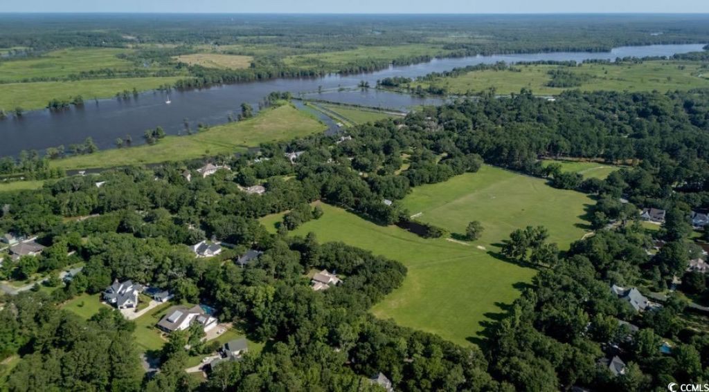 313 Rossdhu Ave. Photo 24