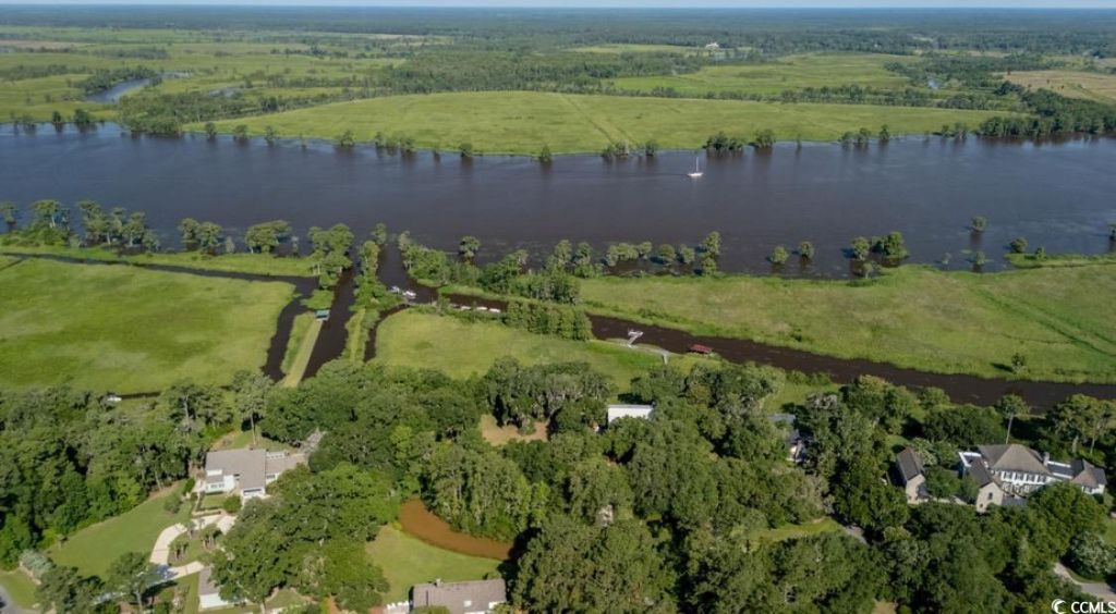 313 Rossdhu Ave. Photo 25