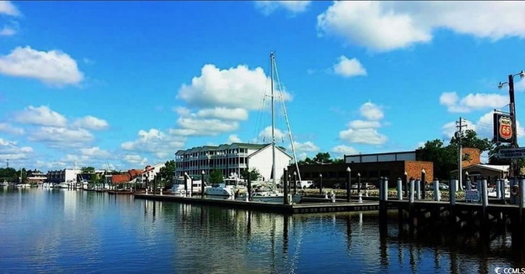 313 Rossdhu Ave. Photo 29