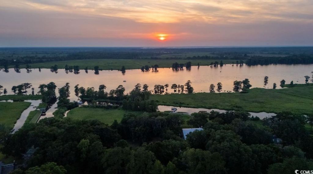 313 Rossdhu Ave. Photo 4