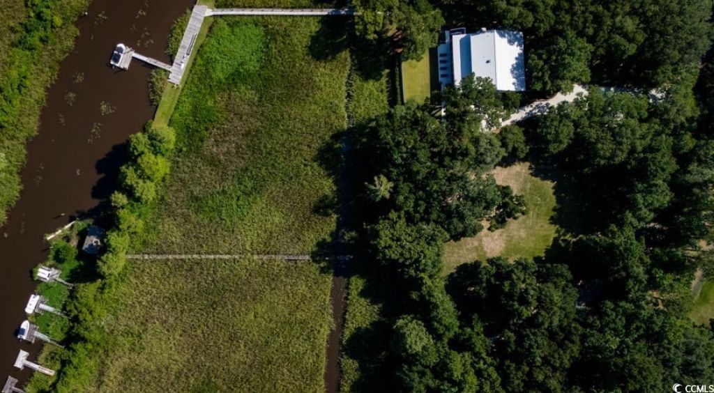 313 Rossdhu Ave. Photo 8