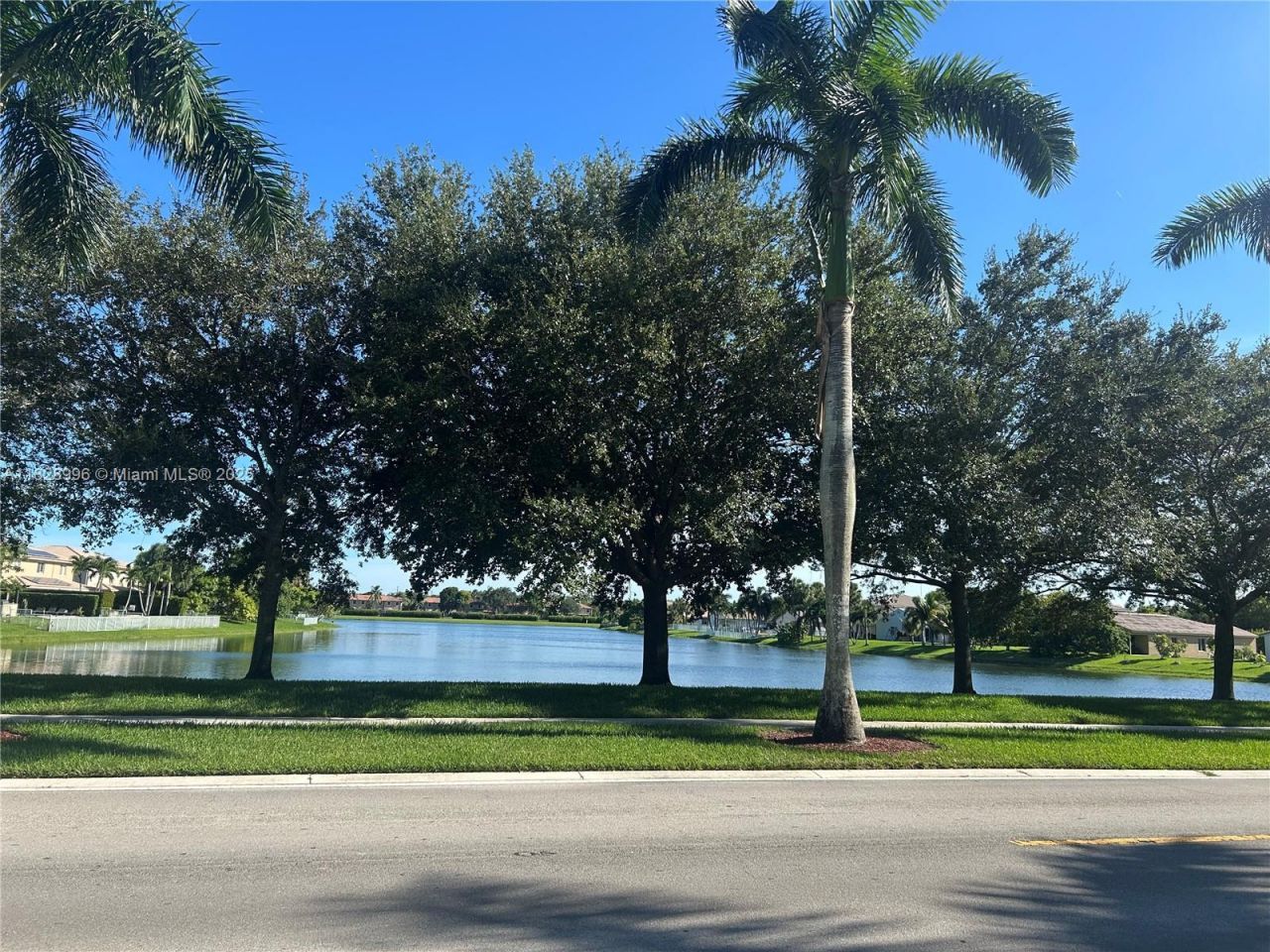 12415 SW 42nd St, Miramar, FL 33027 Photo