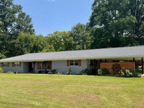 218 College St, Mathiston, MS 39752