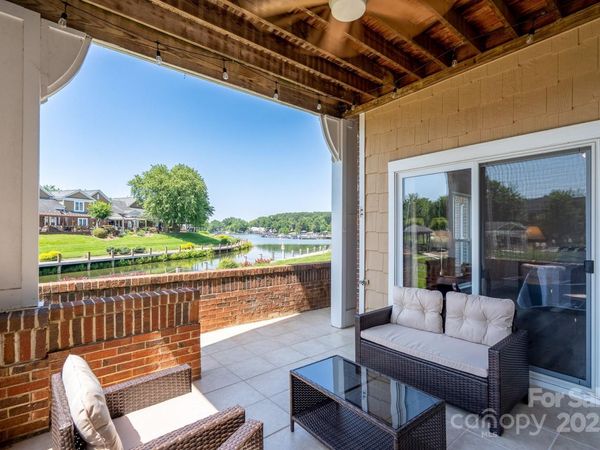 18511 Harborside Drive, Cornelius, NC 28031