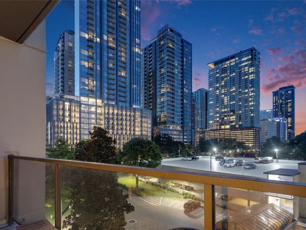 40 N Interstate 35 Highway, Unit 5B2, Austin, TX 78701