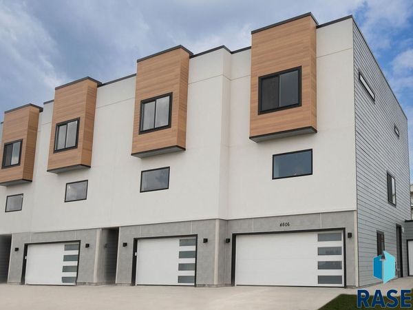 5000 E 54th St, Sioux Falls, SD 57110