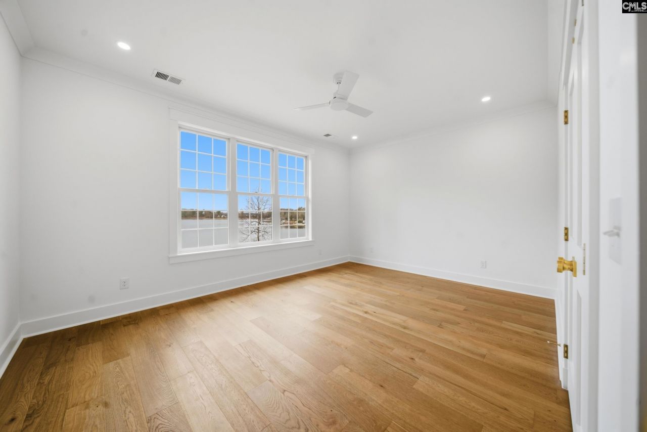 313 Regatta Road Photo 38