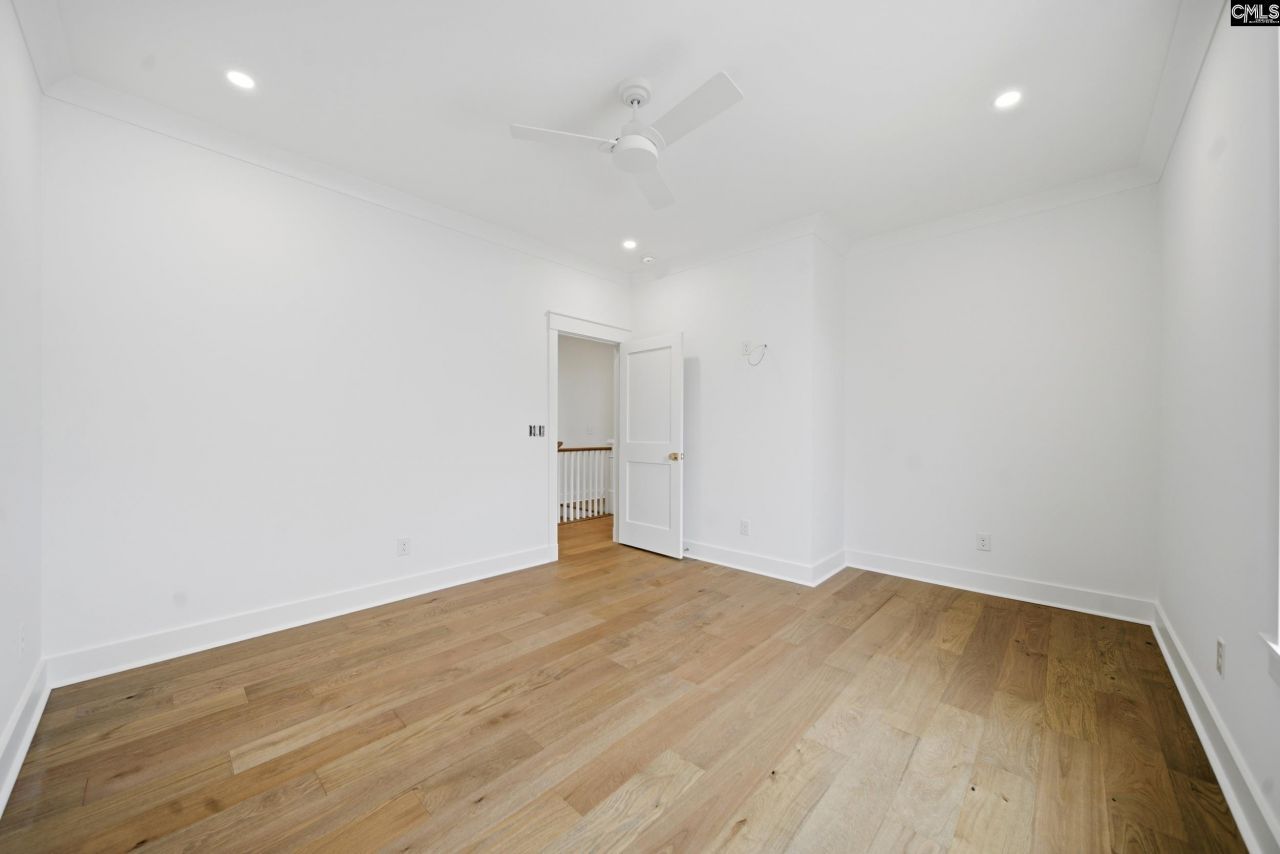 313 Regatta Road Photo 43