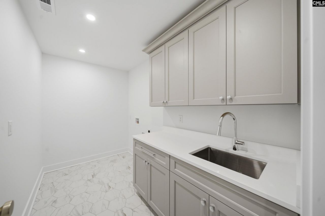 313 Regatta Road Photo 46