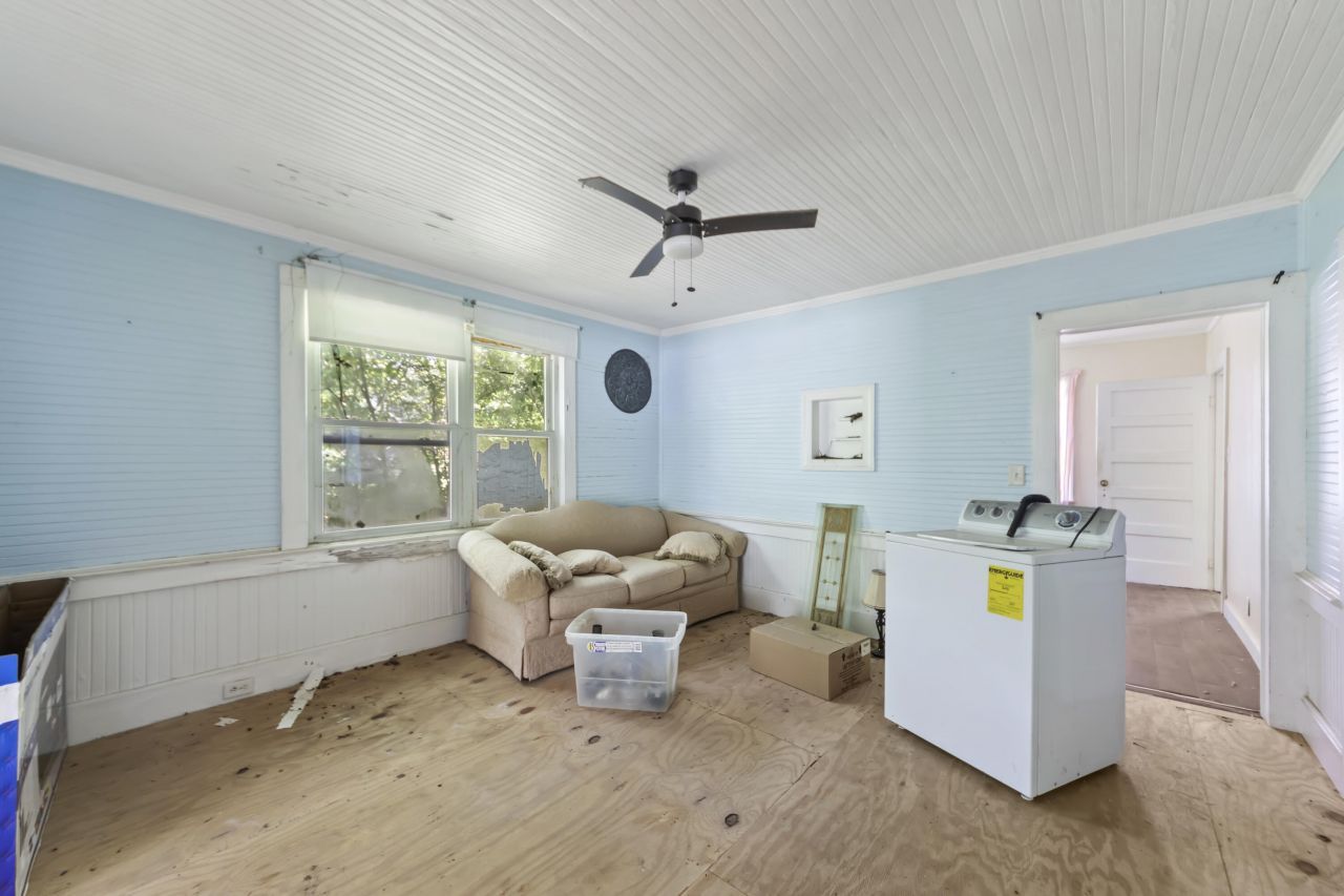 1736 Central Avenue Photo 10