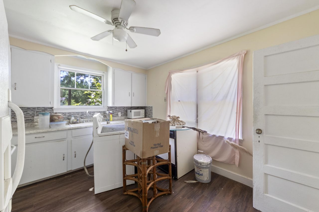 1736 Central Avenue Photo 11