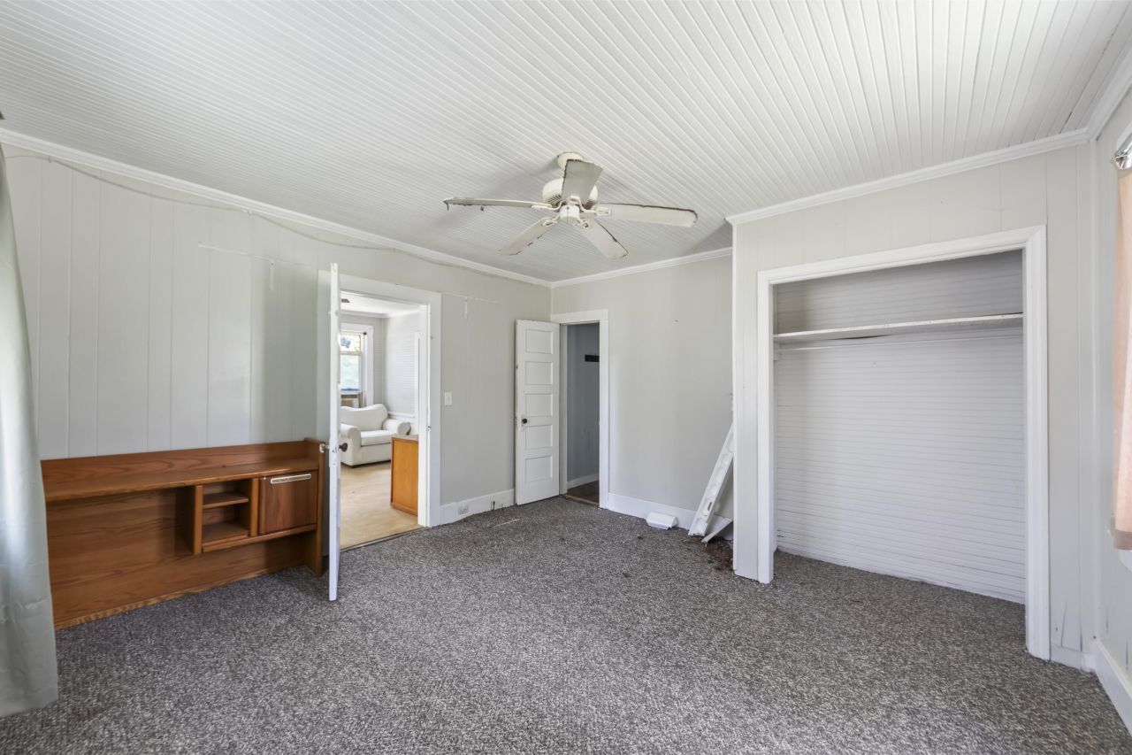 1736 Central Avenue Photo 4