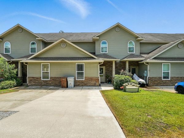 1766 Sound Haven Court, Navarre, FL 32566