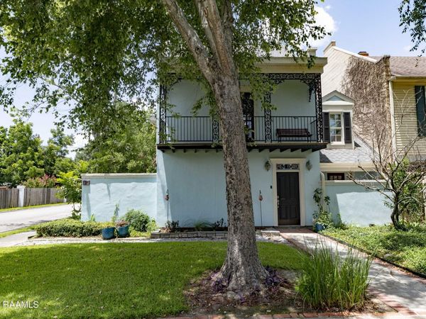 211 Ursuline Street, Lafayette, LA 70506