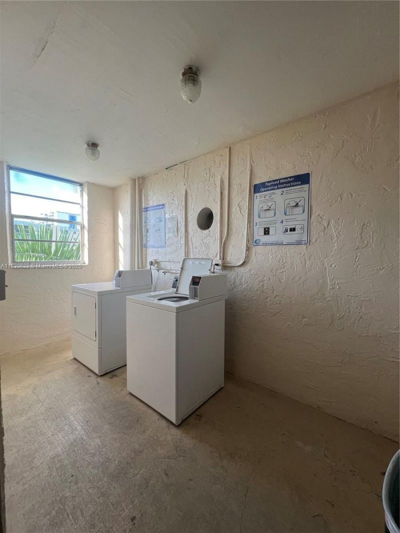 5050 NW 7th St, Unit 709, Miami, FL 33126 Photo