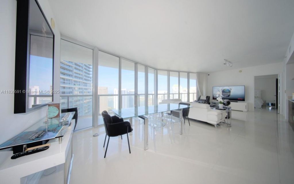 495 Brickell Ave, Unit 4004, Miami, FL 33131 Photo