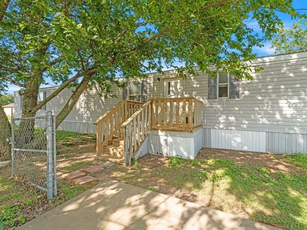 1250 N Belknap Street, Stephenville, TX 76401