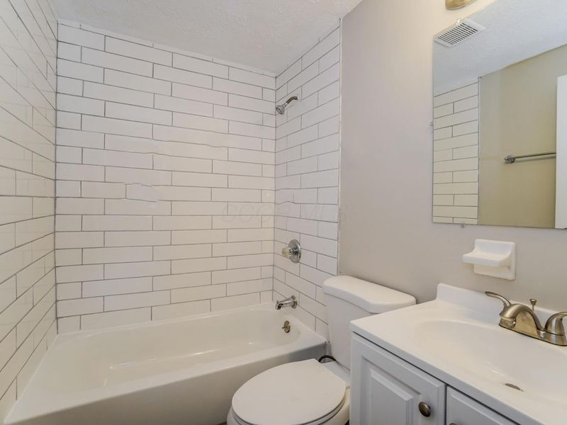 1657 Ripplebrook Road, Columbus, OH 43223 Photo 13