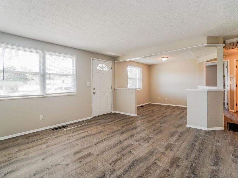 1657 Ripplebrook Road, Columbus, OH 43223 Photo 4