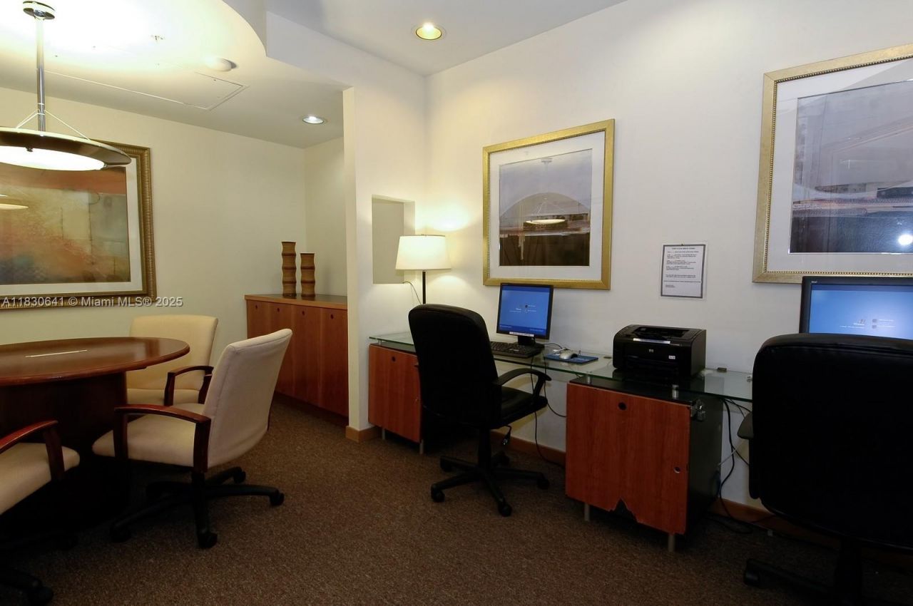 2080 S Ocean Dr, Unit 1408, Hallandale Beach, FL 33009 Photo