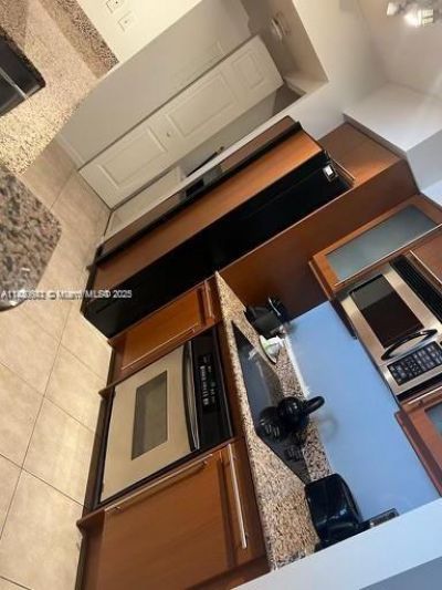 2080 S Ocean Dr, Unit 1408, Hallandale Beach, FL 33009 Photo
