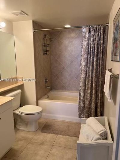 2080 S Ocean Dr, Unit 1408, Hallandale Beach, FL 33009 Photo