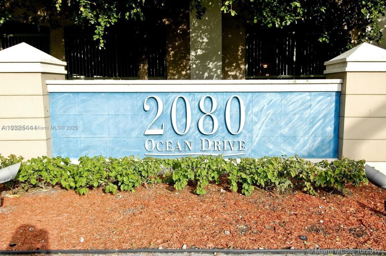 2080 S Ocean Dr, Unit 1408, Hallandale Beach, FL 33009 Photo