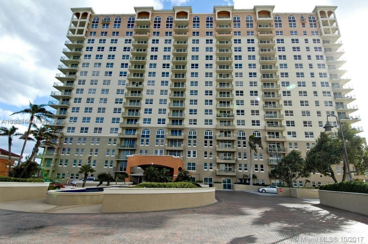 2080 S Ocean Dr, Unit 1408, Hallandale Beach, FL 33009 Photo