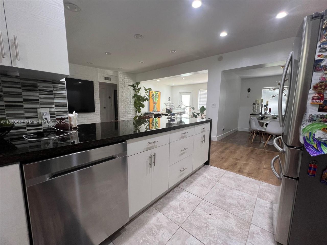 323 NW 105th St, Miami, FL 33150 Photo