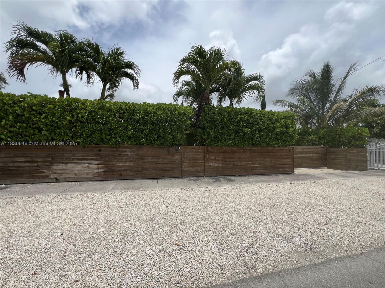 323 NW 105th St, Miami, FL 33150 Photo