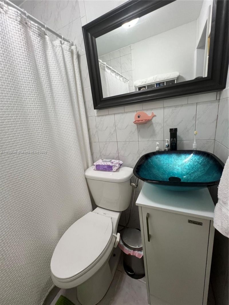 323 NW 105th St, Miami, FL 33150 Photo