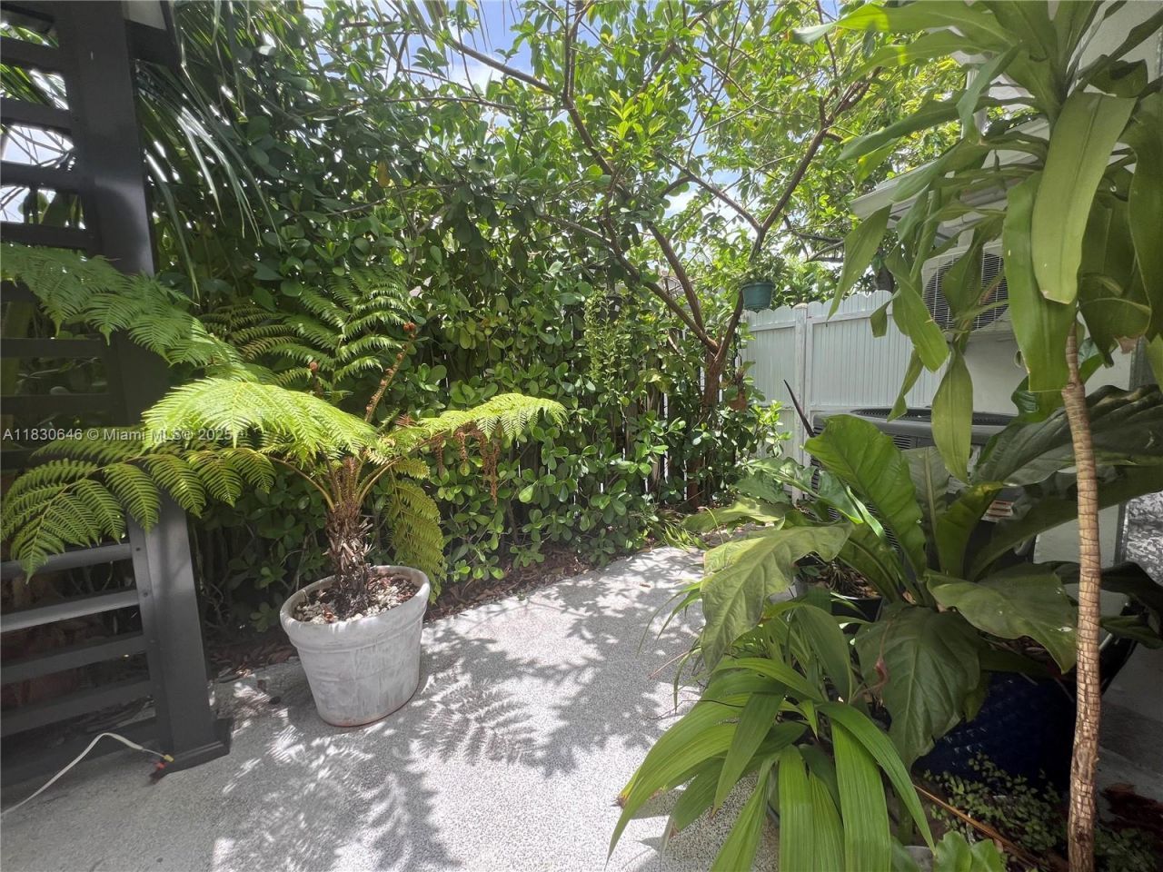 323 NW 105th St, Miami, FL 33150 Photo